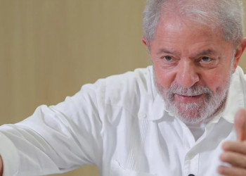 STJ acata pedido da defesa de Lula e suspende julgamento sobre sítio de Atibaia no TR